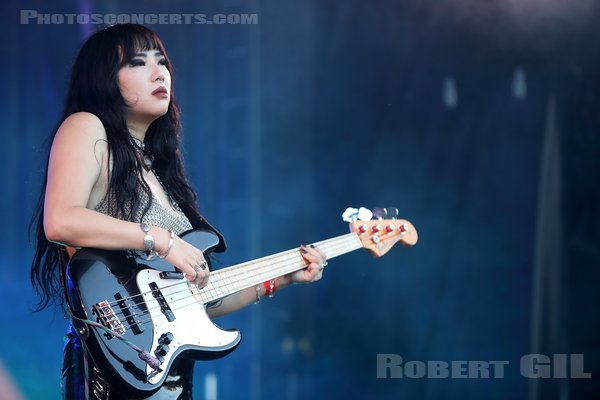 L.A. WITCH - 2023-05-28 - ANGERS - Le Chabada - Scene Reverberation - Irita Pai